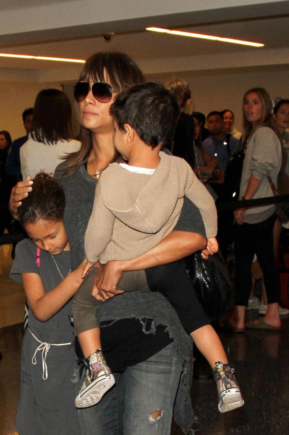 Olivier Martinez, Nahla Aubry, Halle Berry, Maceo Martinez Olivier Martinez, Nahla Aubry, Halle Berry, Maceo Martinez