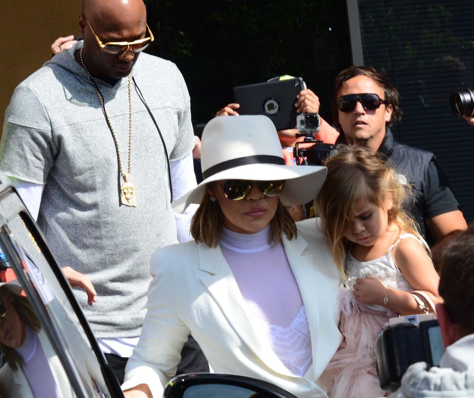 Khloé Kardashian + Lamar Odom: Liebescomeback? Khloé und Lamar besuchen gemeinsam einen Ostergottesdienst. Liebescomeback? Khloé und Lamar besuchen gemeinsam einen Ostergottesdienst.