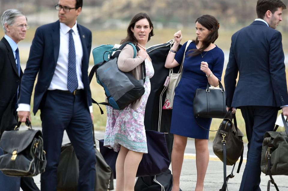 Herzogin Catherine + Prinz William: Das Berater-Team der britischen Royals: Sir David Manning, Miguel Head, die Privatsekretärinnen Rebecca Deacon und Sophie Agnew und Kommunikationschef Jason Knauf Das Berater-Team der britischen Royals: Sir David Manning, Miguel Head, die Privatsekretärinnen Rebecca Deacon und Sophie Agnew und Kommunikationschef Jason Knauf