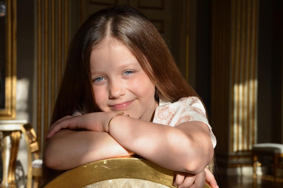 Prinzessin Isabella: 21. April 2016 Der dänische Hof veröffentlicht diese hübschen Bilder der jungen Prinzessin auf seiner Webseite. 21. April 2016 Der dänische Hof veröffentlicht diese hübschen Bilder der jungen Prinzessin auf seiner Webseite.