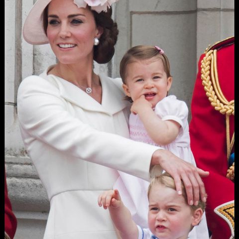 Herzogin Catherine mit Prinzessin Charlotte und Prinz George
