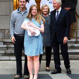 September 2014  Chelsea Clinton und ihre Familie zeigen ihre kleine Tochter Charlotte der Öffneltichkeit. Chelsea und ihr Mann Marc Mezvinsky sind zum ersten Mal Eltern geworden.