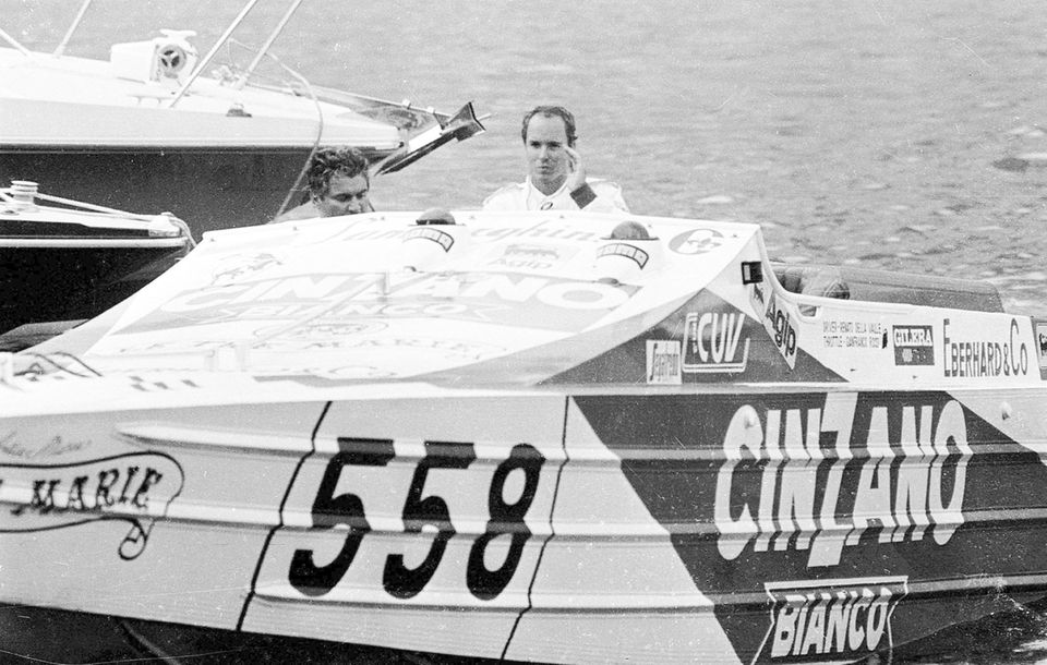 Pierres Vater, Stefano Casiraghi, liebte schnelle Motorboote - und starb als Folge eines Rennunfalls.