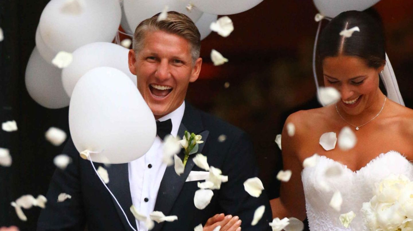 Bastian Schweinsteiger im Liebesrausch: So süß gesteht er seine Liebe zum  Hochzeitstag