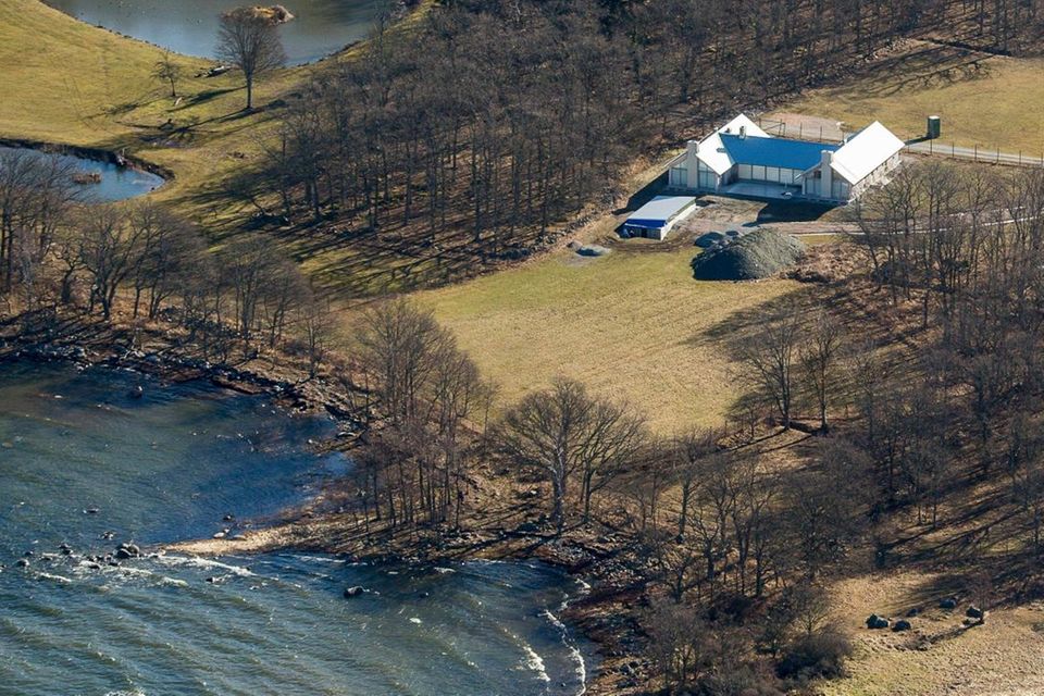 Prinz Daniel: Traumhafte Lage mit Ostseeblick - diese Villa haben sich Victoria und Daniel in den vergangenen Jahren auf dem Gelände von Schloss Solliden auf Öland als Ferienhaus errichten lassen. Traumhafte Lage mit Ostseeblick - diese Villa haben sich Victoria und Daniel in den vergangenen Jahren auf dem Gelände von Schloss Solliden auf Öland als Ferienhaus errichten lassen.