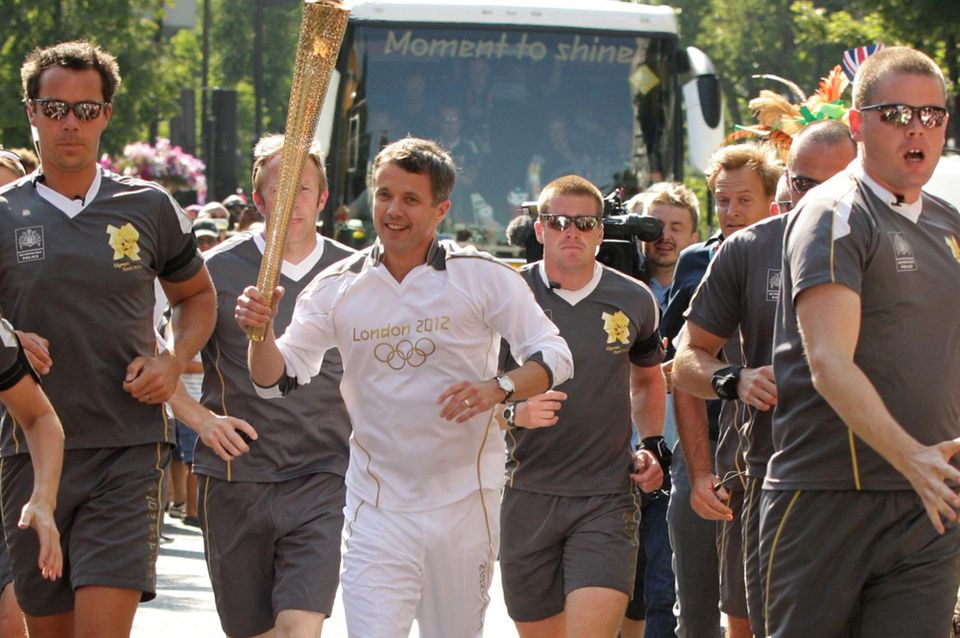Die Fackel tragen durfte er immerhin schon: Prinz Frederik beim Staffellauf zur Entzündung des Olympischen Feuers 2012 in London.