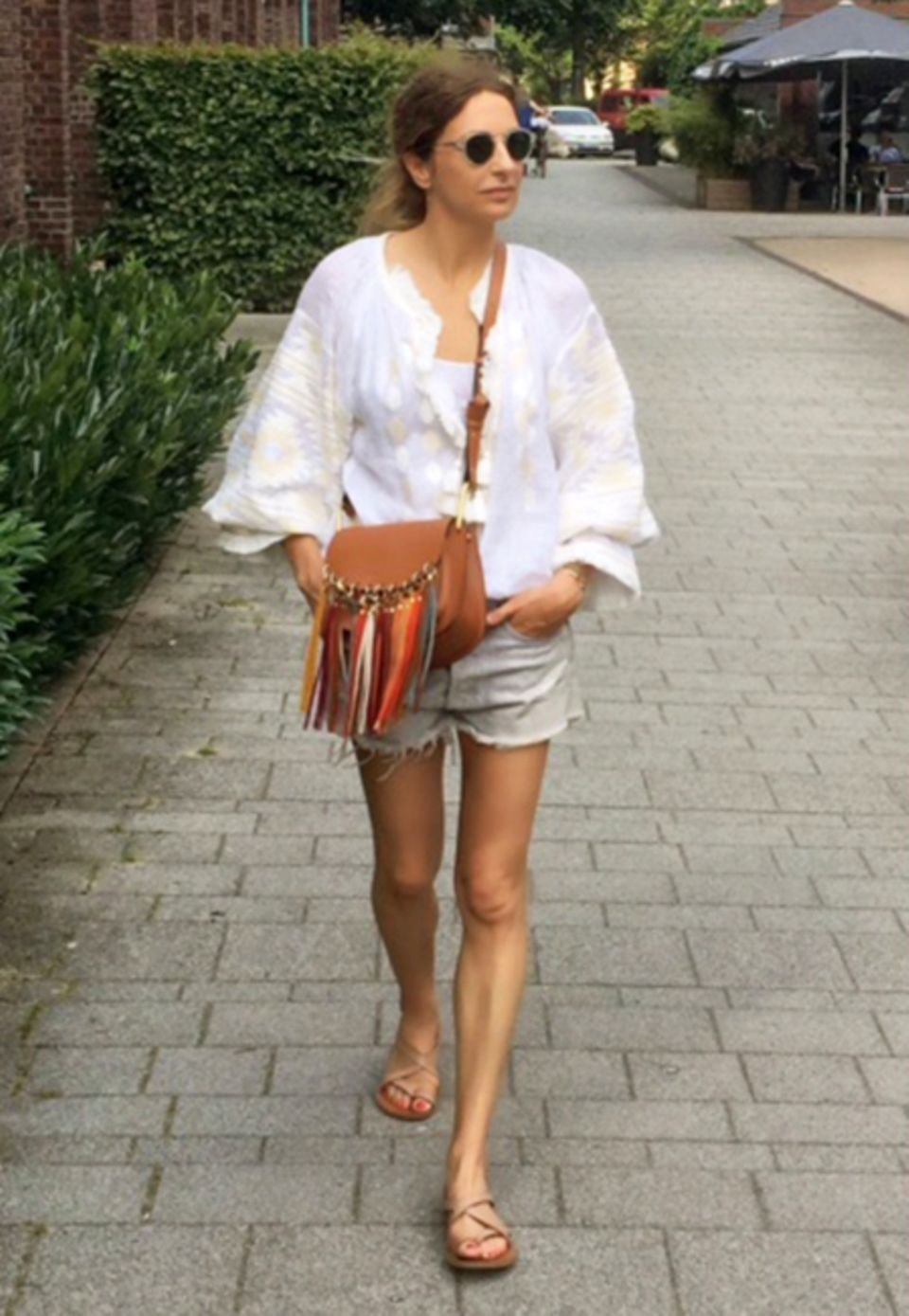sue giers im ibiza-look