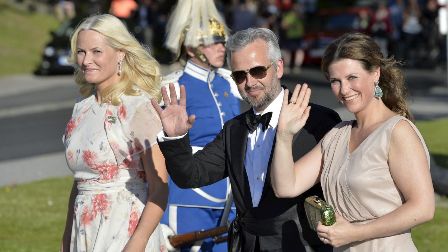 Королева норвегии в молодости. Принцесса норвегии выходит замуж. Принцесса норвегии выходит замуж. Принцесса норвегии выходит замуж. Принцесса норвегии выходит замуж.