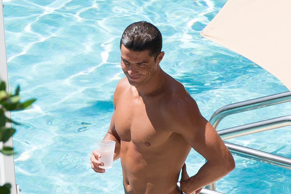 Cristiano Ronaldo: Hier zeigt Ronaldo seine weibliche ...