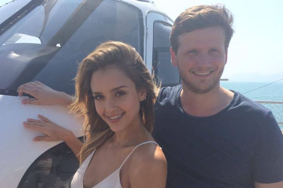 Dennis Gansel: Jessica Alba lud Dennis Gansel (und seine Freundin) auf ihre Jacht ein Jessica Alba lud Dennis Gansel (und seine Freundin) auf ihre Jacht ein