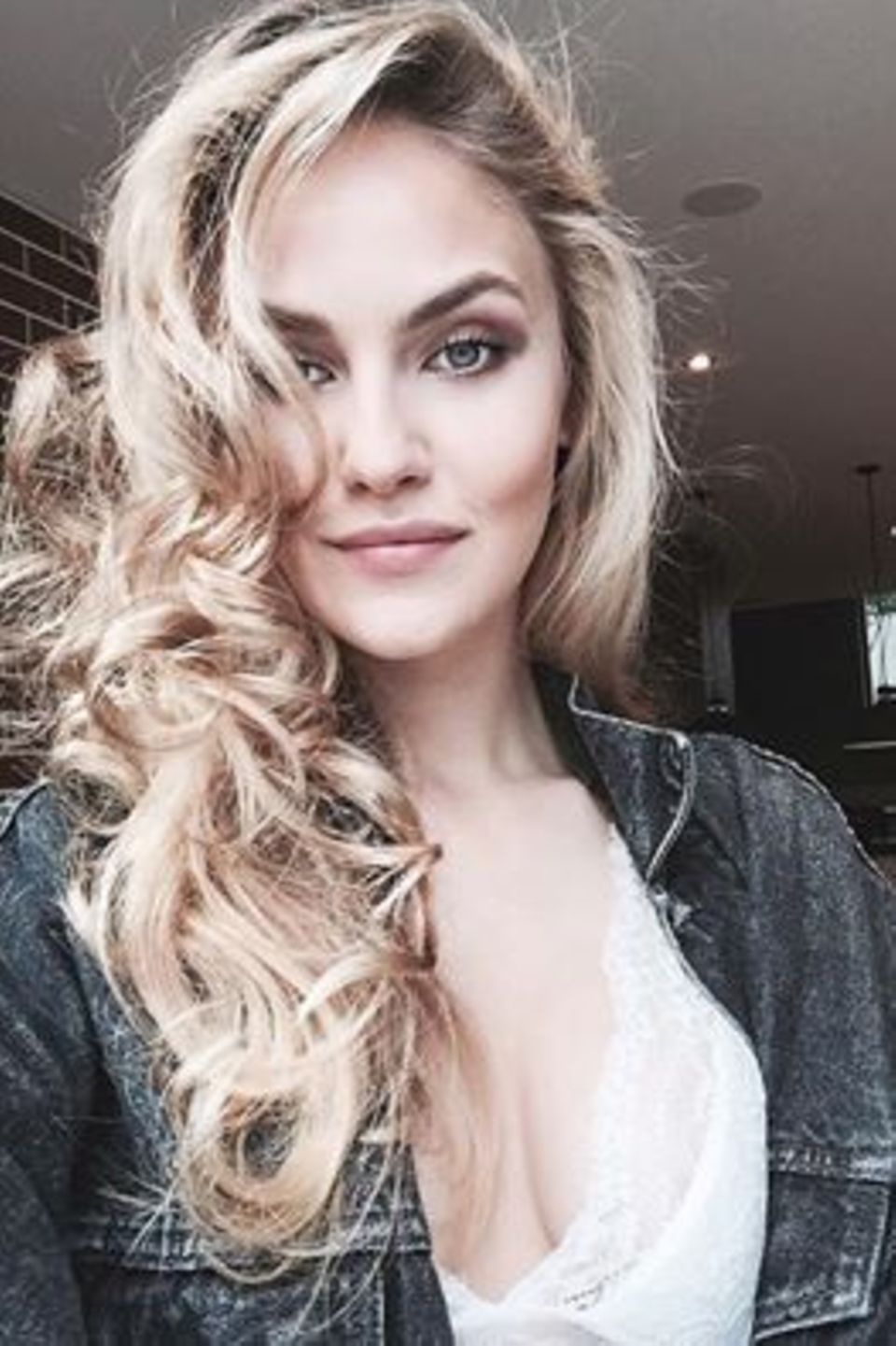 Elena Carrière