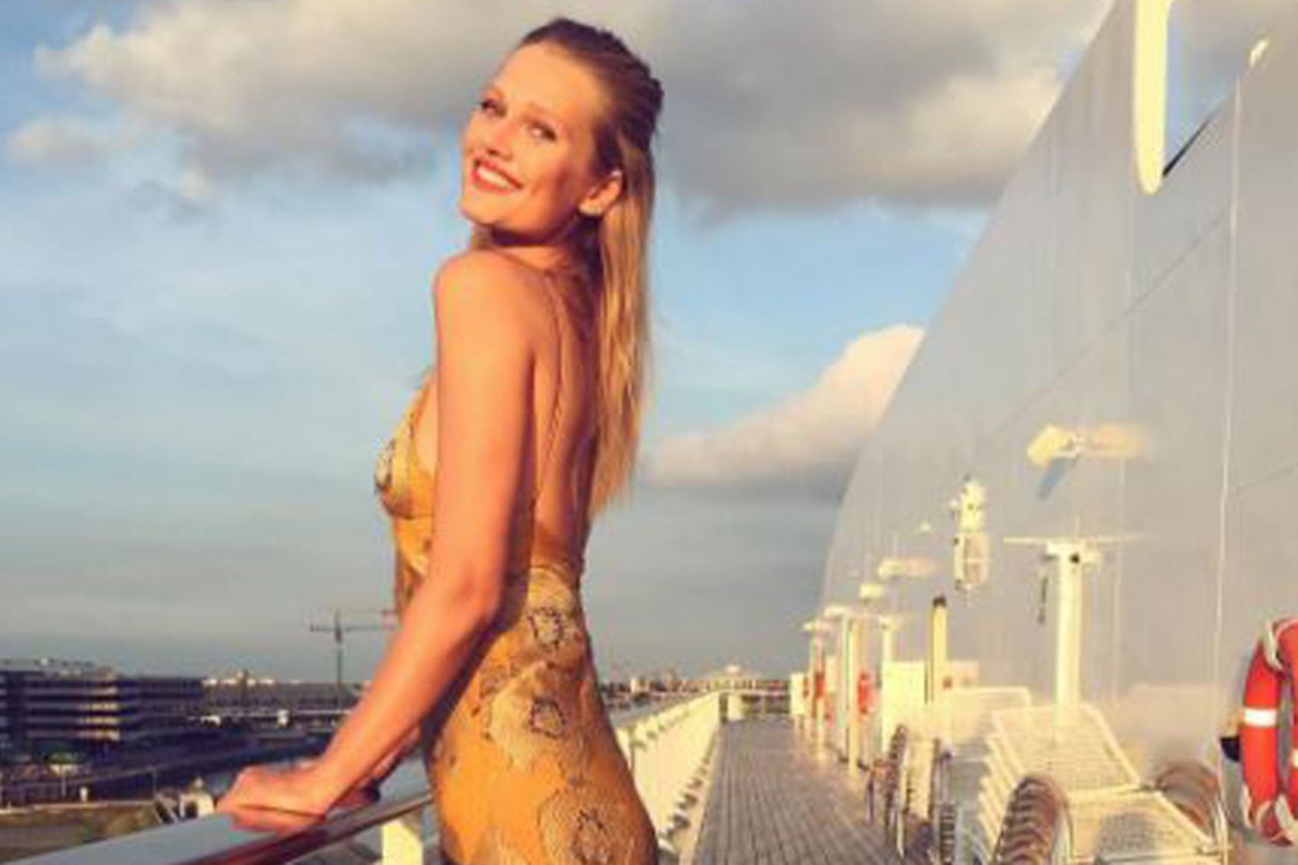 Toni Garrn