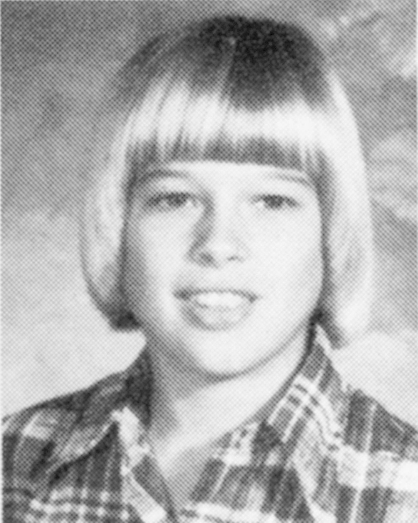 1978  Der junge Brad Pitt geht mit 15 in die Junior High School in Springfield, Missouri.