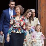 31. März 2013   Gemeinsam mit Königin Sofia besuchen Kronprinz Felipe, Prinzessin Letizia und ihre Töchter Leonor und Sofia die Ostermesse in Palma de Mallorca.