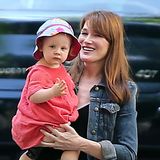 19. Juni 2013: Mama Carla Bruni-Sarkozy ist mit Töchterchen Giulia in Paris unterwegs.