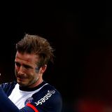 Mai 2013  Eigentlich wollte er nicht weinen und dann kommen ihm doch die Tränen: Bei seinem letzten Heimspiel mit Paris Saint-Germain ist David Beckham ganz gerührt. Wenige Tage vorher hatte er seinen Rückzug aus dem Profifußball zum Saisonende angekündigt.