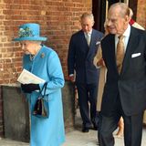 Auch die Queen und Prinz Philip verlassen die Chapel Royal.