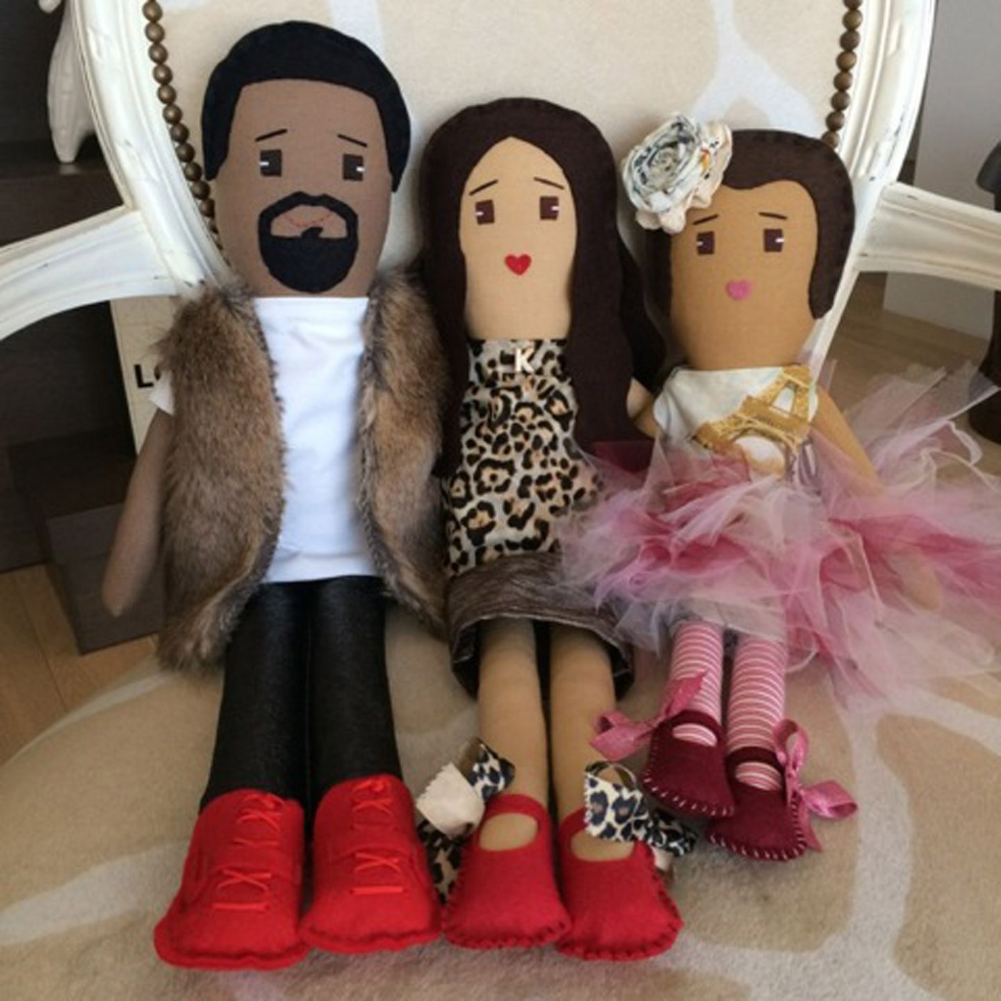 Kim Kardashian, Kanye West und North West gibt es jetzt auch als Puppen.