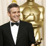 Für seine Rolle in Syriana wird George mit dem Oscar als bester Nebendarsteller ausgezeichnet.