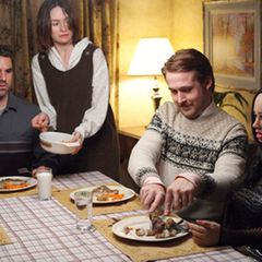 Merkwürdiges Abendessen: Gus (Paul Schneider) und Karin (Emily Mortimer) machen sich Sorgen um Lars