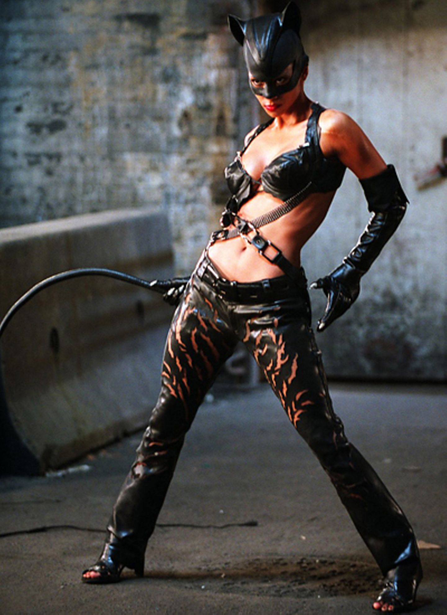 Catwoman Nr. 2: Halle Berry kam 2004 als Superheldin im Katzenkostüm in die Kinos