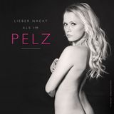 Nova Meierhenrich macht sich auch für PETA frei. Mit dem Slogan "Lieber nackt als im Pelz!" ist sie Teil der internationalen Anti-Pelz-Kampagne. Dass sie das ernst meint, verrät ihr Blick sehr deutlich.