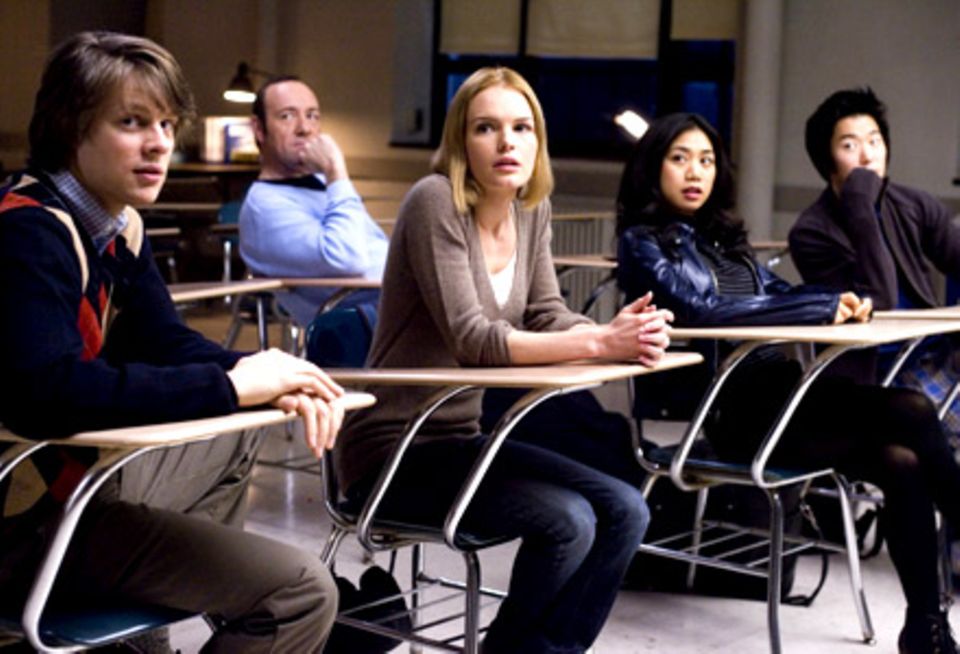 Die ursprünglichen Mitglieder der "Black Jack"-Teams: Fisher (Jacob Pitts), Mickey (Kevin Spacey), Jill (Kate Bosworth), Kianna Die ursprünglichen Mitglieder der "Black Jack"-Teams: Fisher (Jacob Pitts), Mickey (Kevin Spacey), Jill (Kate Bosworth), Kianna