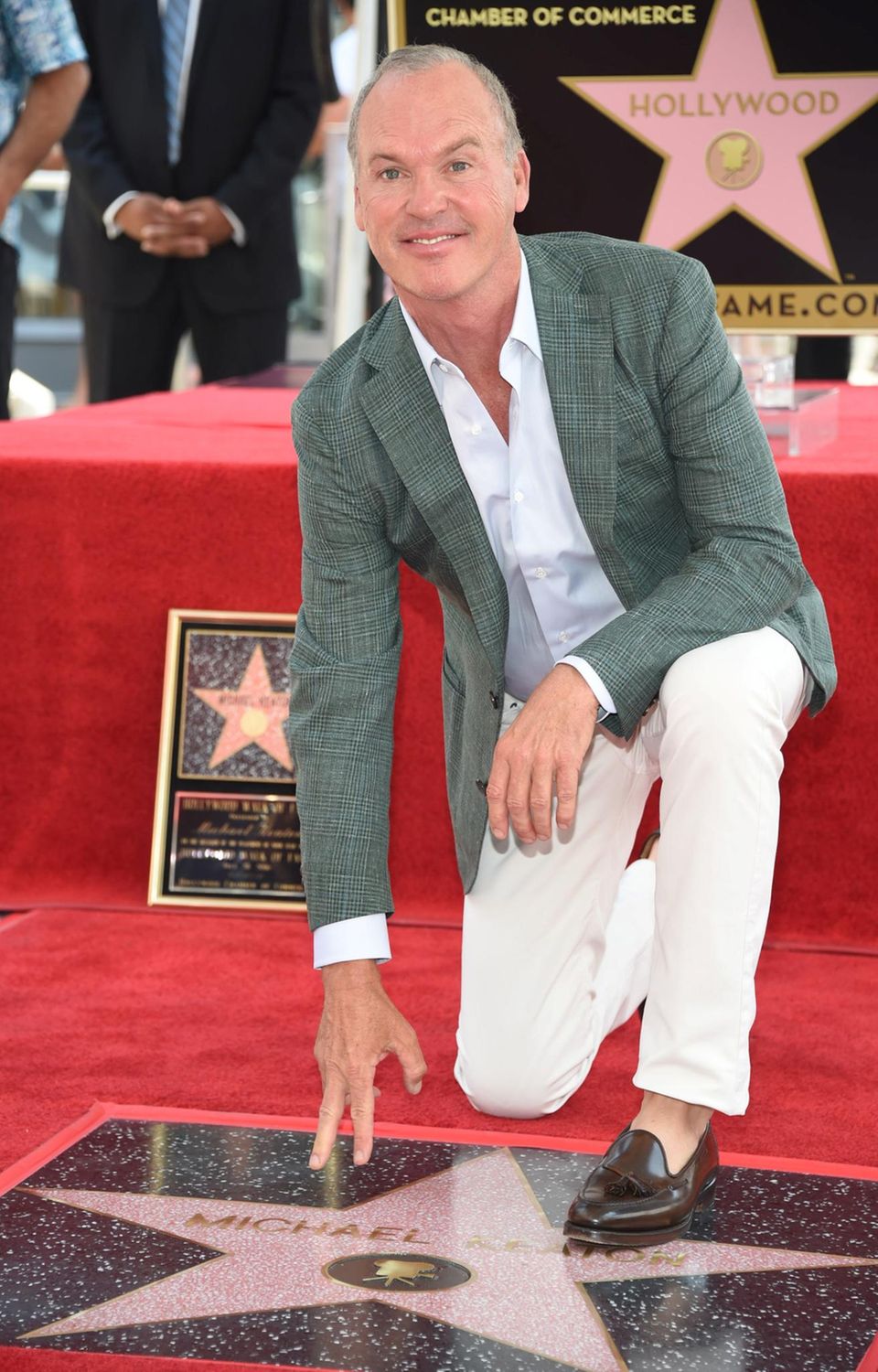 28. Juli 2016: Michael Keaton ist stolz auf seinen Stern auf dem "Walk Of Fame". "Ich wollte immer nur gut sein, das ist wirklich alles, was ich wollte", sagt der Schauspieler bei der Ehrung. "Und ich denke, das bin ich manchmal, und manchmal bin ich ziemlich verdammt gut", scherzt er weiter.