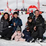 13. Feburuar 2013  Fürs Familienbild haben Prinzessin Marie und Prinz Joachim alle ihre Kinder im Schnee versammelt. Die ganze Famlie ist in Col de Bretaye im Winterurlaub.