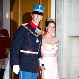 1. Januar 2015  In Dänemark startet das royale Jahr glamourös mit dem Neujahrsempfang auf Schloss Amalienborg. Hierzu erscheinen auch Prinz Joachim und Prinzessin Marie in feierlicher Garderobe.
