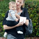 12. Juli 2010: Gisele Bundchen ist mit ihrem Sohn Benjamin auf dem Weg zu einem Kinderarzt. Ob der Kleine etwas ahnt, etwas miss