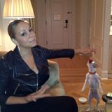 14. Juni 2012: Wer bei einer Diva lebt, wird selbst zur einer: Mariah Careys Hund ist ein Feinschmecker auf vier Beinen frisst s