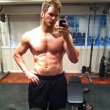 Für seine Rolle als Navy Seal im Film "Zero Dark Thirty" sah Chris Pratt schon mal so ähnlich aus. Danach nahm er für die Dreharbeiten zu "The Delivery Man" wieder einige Pfunde zu. Doch um als Superheld "Star-Lord" in "Guardians Of The Galaxy" zu bestehen, mussten die wieder runter. "Sechs Monate kein Bier", schreibt er zu dem Schnappschuss bei Instagram.