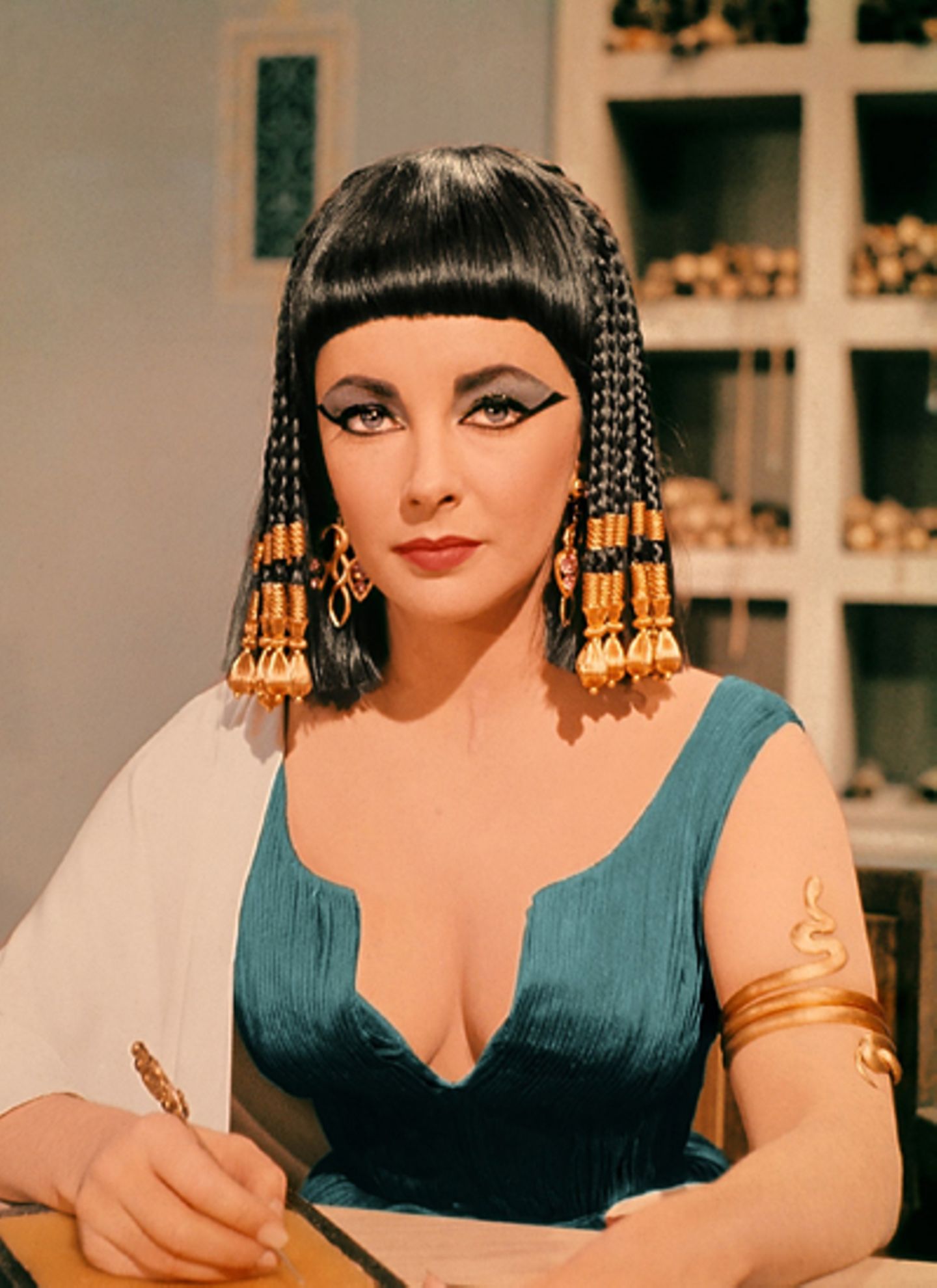 Elizabeth Taylor in "Cleopatra"