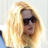 Fünf Stunden soll Drew Barrymore im Haarsalon verbracht haben, um ihn danach mit blonder Mähne wieder zu verlassen.