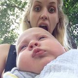 Peaches Geldof ist mit ihrem Jüngsten Phaedra in London unterwegs und zeigt auf ihrem Twitterprofil diesen Schnappschuss.