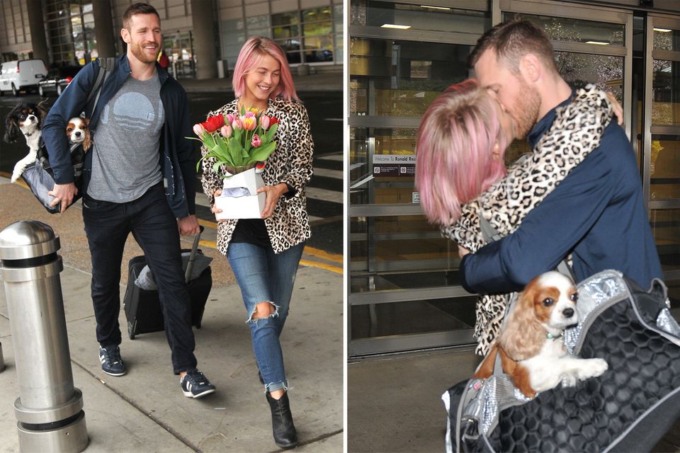 Ganz überraschend wird Julianne Hough von ihrem Freund Brooka Laich am Flughafen in Washington abgeholt. Mit Blumen und innigen Küssen wird sie liebevoll begrüßt. Ganz überraschend wird Julianne Hough von ihrem Freund Brooka Laich am Flughafen in Washington abgeholt. Mit Blumen und innigen Küssen wird sie liebevoll begrüßt.