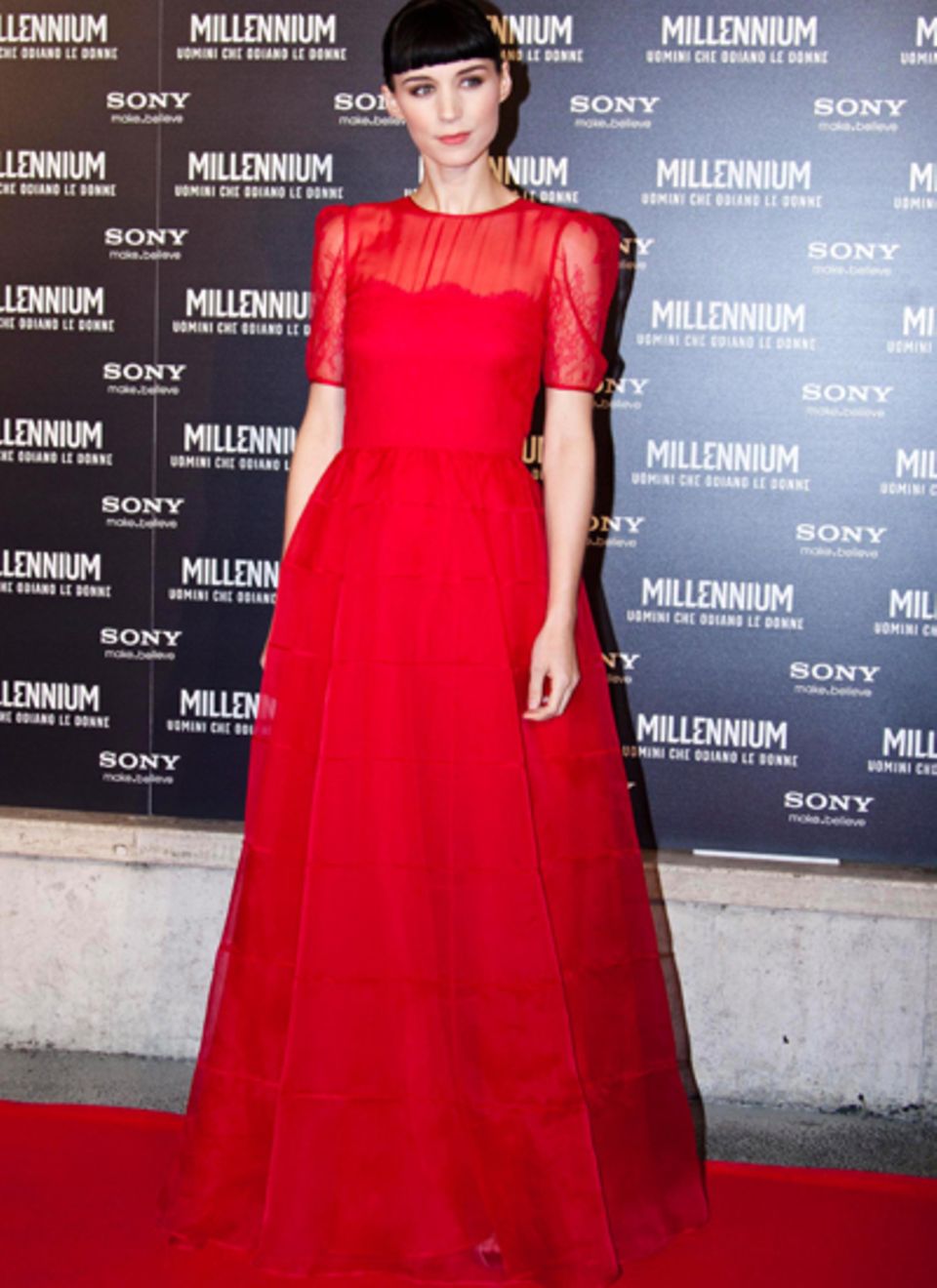 Rooney Mara trägt ein echtes Prinzessinnen-Kleid von Valentino. Rooney Mara trägt ein echtes Prinzessinnen-Kleid von Valentino.