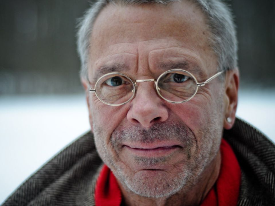 7. September 2009: Schlimme Zeiten für Reinhard Mey. Der Sohn des Liedermachers liegt seit sechs Monaten im Wachkoma 7. September 2009: Schlimme Zeiten für Reinhard Mey. Der Sohn des Liedermachers liegt seit sechs Monaten im Wachkoma