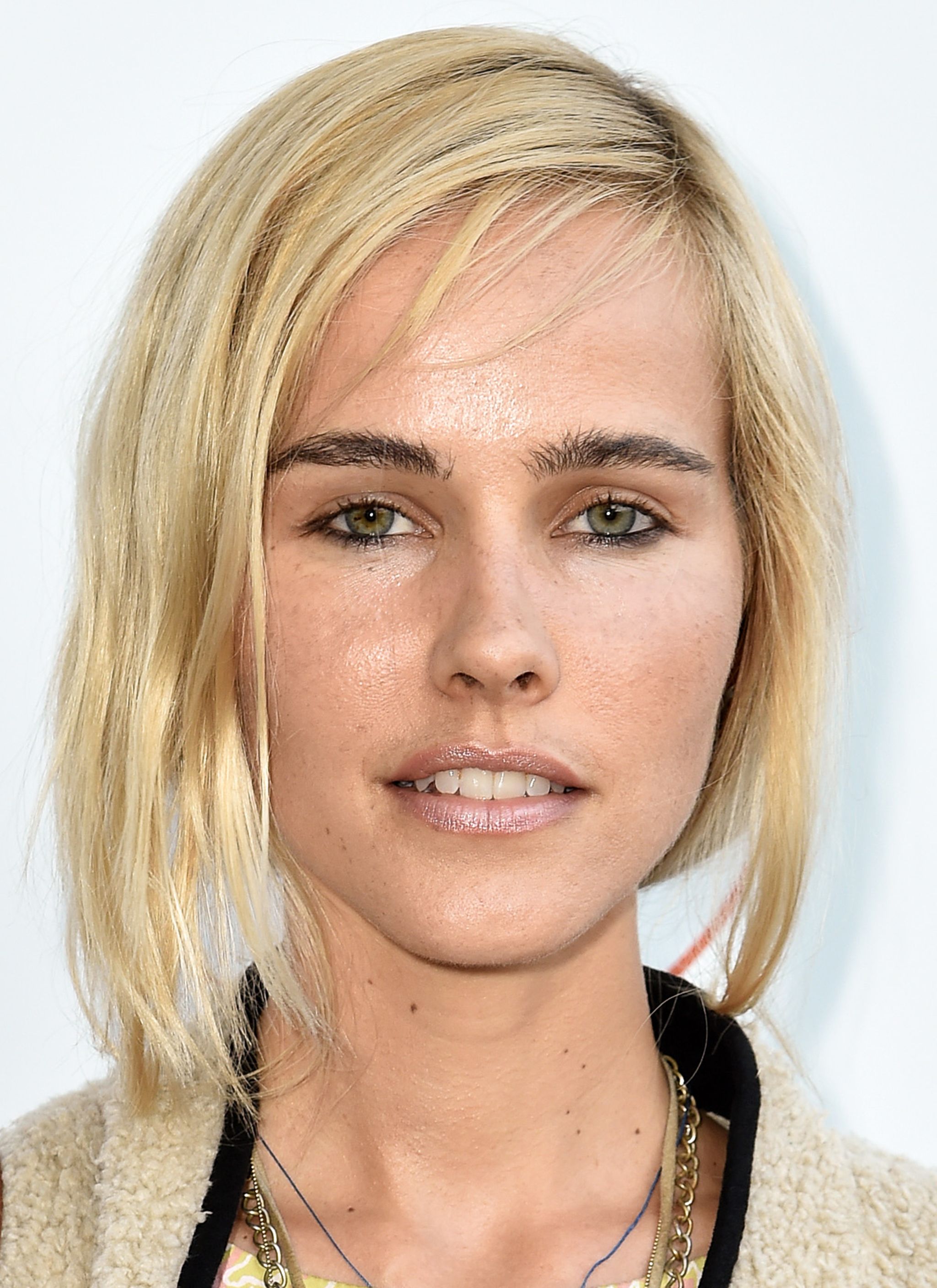 Isabel Lucas - Steckbrief, News, Bilder | GALA.de