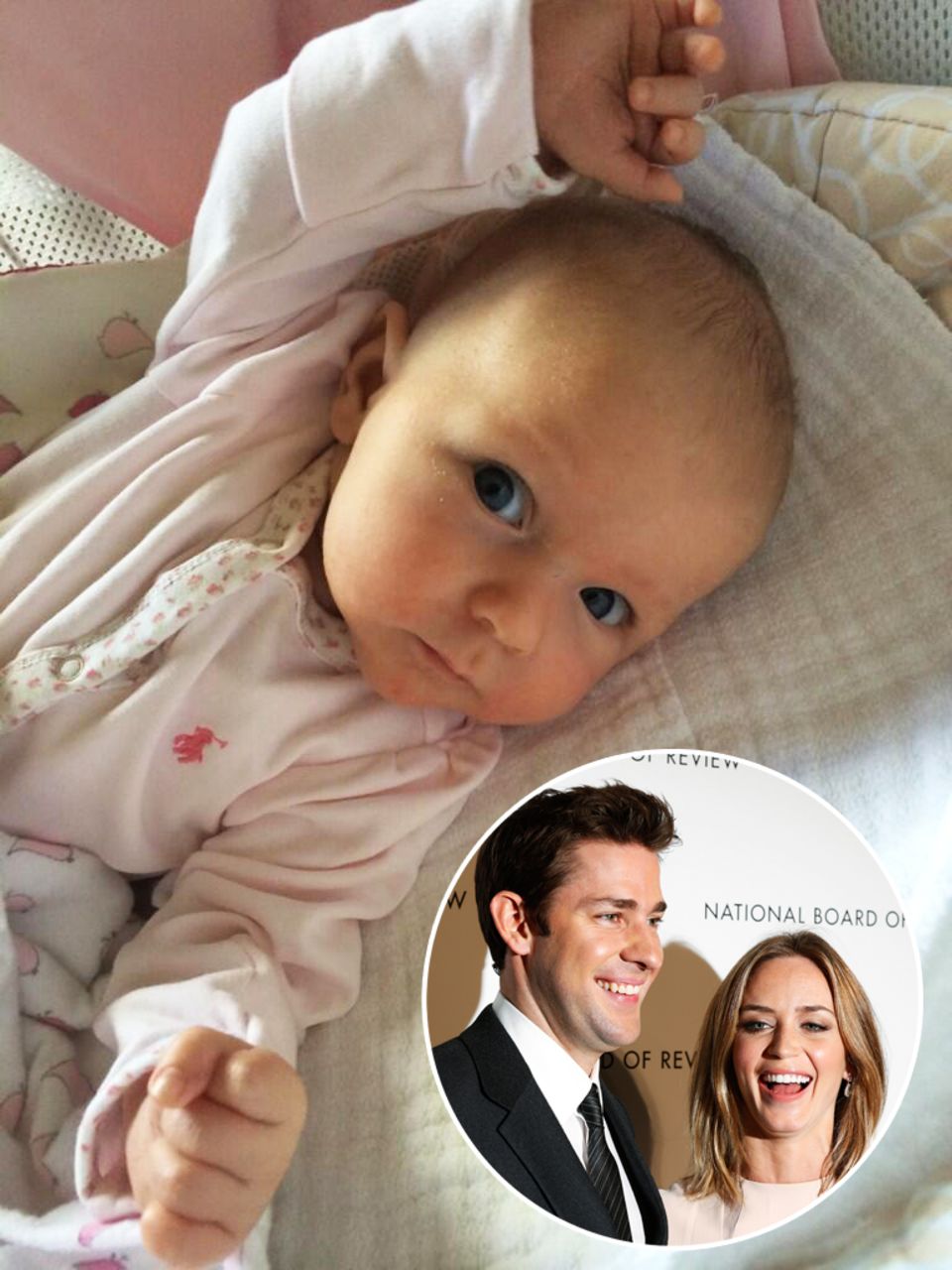 Mai 2014: Mitte Mai veröffentlicht John Krasinski über Twitter das erste Bild seiner Tochter Hazel. Mutter der Kleinen ist Schauspielerin Emily Blunt, das Paar ist seit 2010 verheiratet. Am 16. Februar krönte nun die Geburt der gemeinsamen Tochter ihre Liebe.