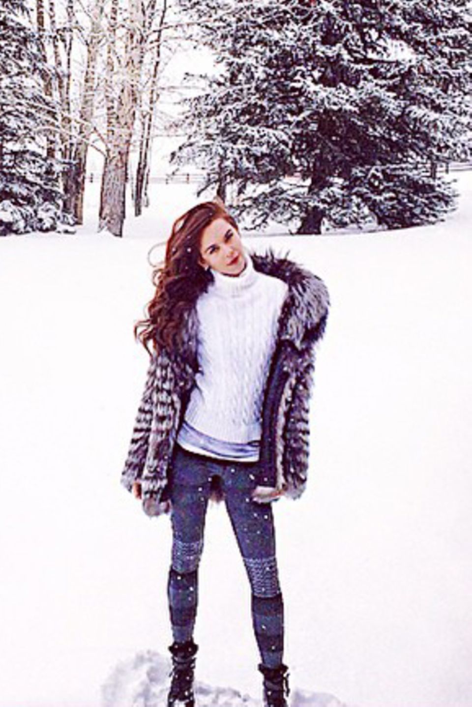 Liliana Matthäus freut sich über den Schnee in Aspen (Colorado). Liliana Matthäus freut sich über den Schnee in Aspen (Colorado).