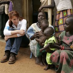 18. Oktober 2005: Für UNICEF besucht Monica Lierhaus ein Krankenhaus in Uganda