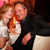 Nina Petri und ihr Freund Christoph Benkelmann genießen das Essen im Louis C. Jacob