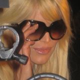 Model Victoria Silvstedt bei der Desquared-Party in einer Villa oberhalb von Cannes - mit einer Brille aus der neuen Dsquared-Ey