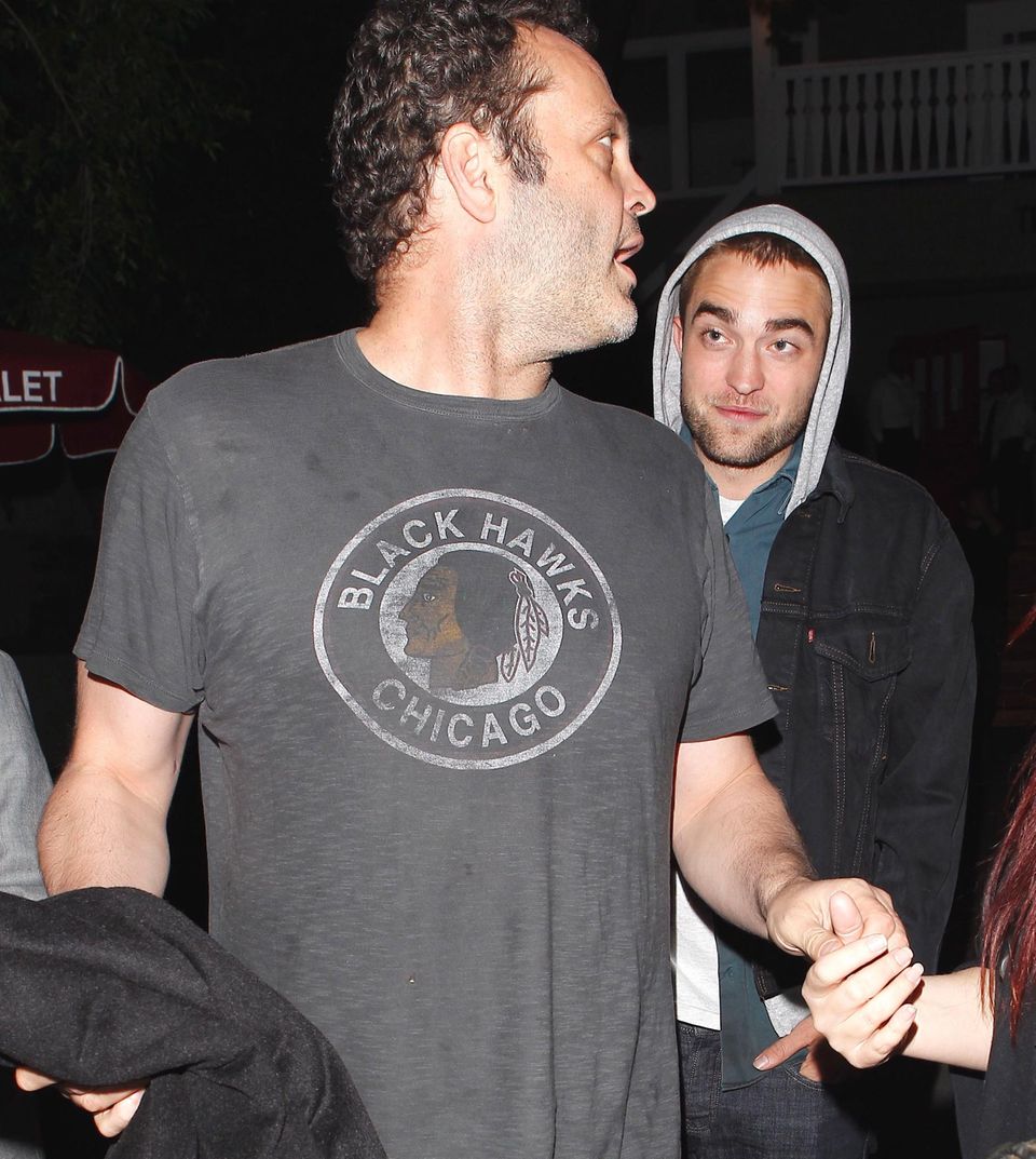 5. April 2013: Männerabend - Vince Vaughn und Robert Pattinson feiern gemeinsam im "Larchmont Restaurant" in Hollywood.