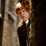 Ron Und Harry können ihre Neugier wieder einmal nicht bezähmen und schleichen in Hogwarts herum.