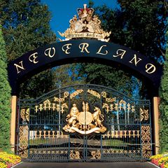 Auf der Neverland-Ranch, die einem riesigem Rummelplatz gleichte, wollte Michael Jackson Kindern eine Kindheit ermöglichen, die