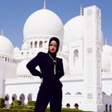 Oktober 2013  Rihanna erregt gerne Aufsehen - auch in Abu Dhabi bei diesem Fotoshooting.