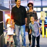 29. Juni 2016  Die Familie ist bis zum Sonnenuntergang in Manhattan unterwegs.